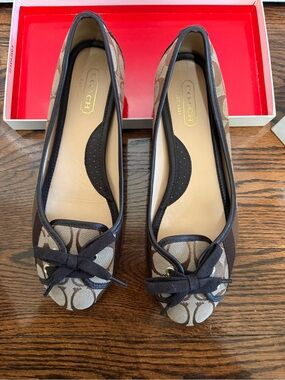 Coach Signature Janelle Ballet Flats in Brown and Tan